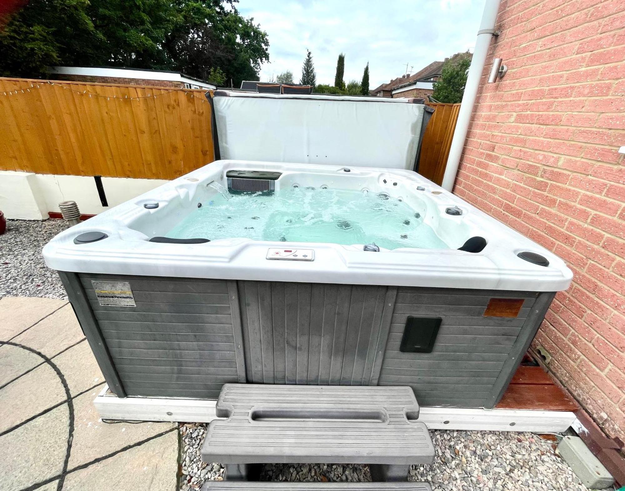 Stunning 1 Bedroom And Double Sofa Bed Near Train Station Southampton Exterior photo